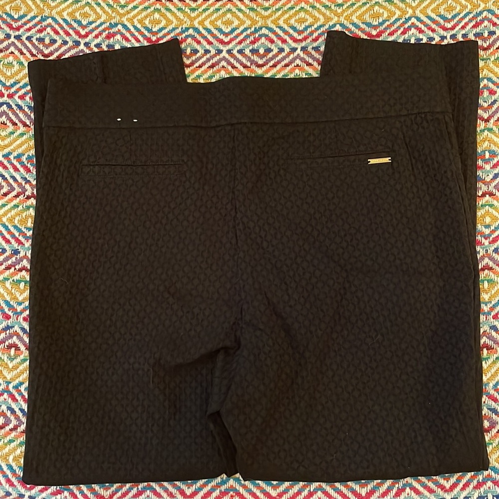 Textured black pants - Picture 2 of 6